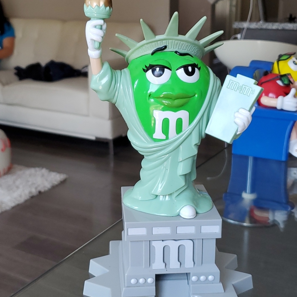 M&m vintage Statue of Liberty green dispenser